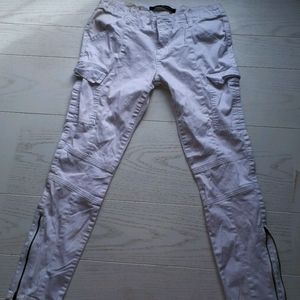 White pants skinny pants